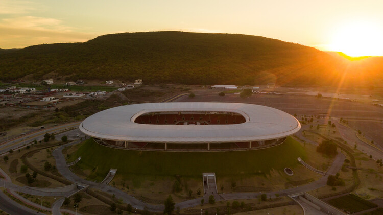 Estadio Akron